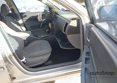 2005 Dodge Magnum Se z USA, uszkodzony, nr VIN 2D4FV48V45H146832